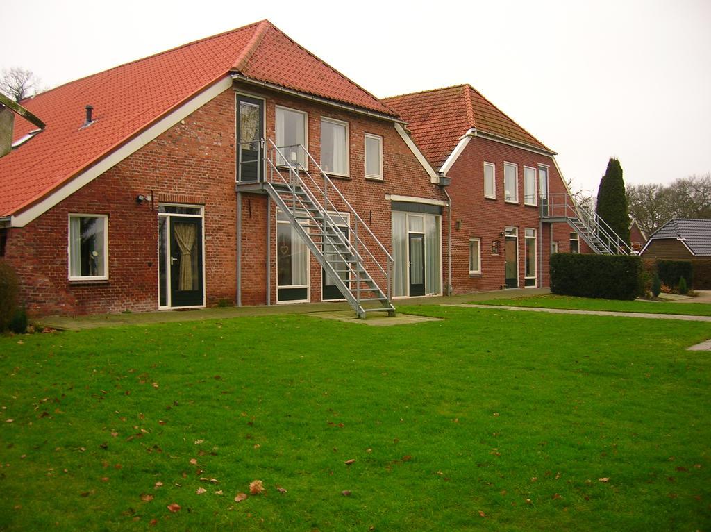 Hotel De Waalehof Jipsinghuizen Exteriör bild