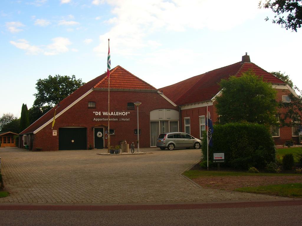 Hotel De Waalehof Jipsinghuizen Exteriör bild