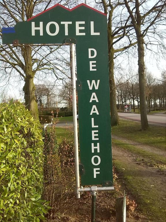 Hotel De Waalehof Jipsinghuizen Exteriör bild