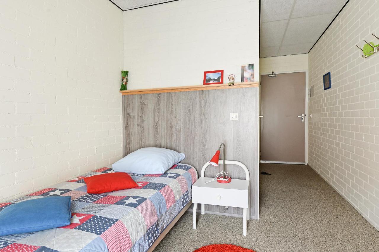 Hotel De Waalehof Jipsinghuizen Exteriör bild