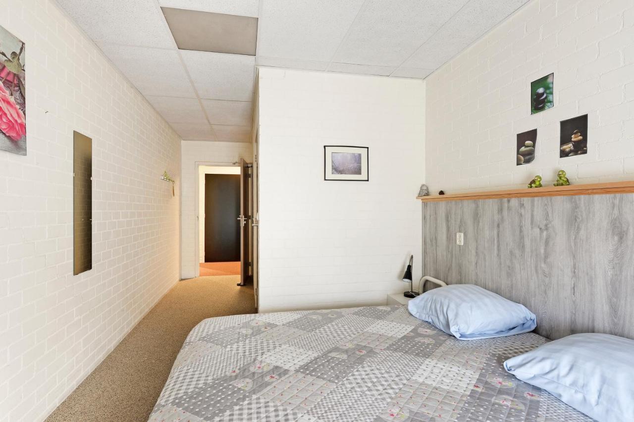 Hotel De Waalehof Jipsinghuizen Exteriör bild